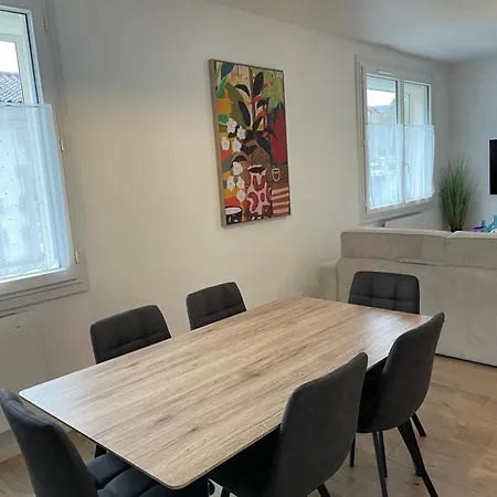 Apartmán 4 A 6 Adultes Linge Compris 3 Min Du Parc Puy Du F0u Cosy Et Bien Equipe Les Épesses